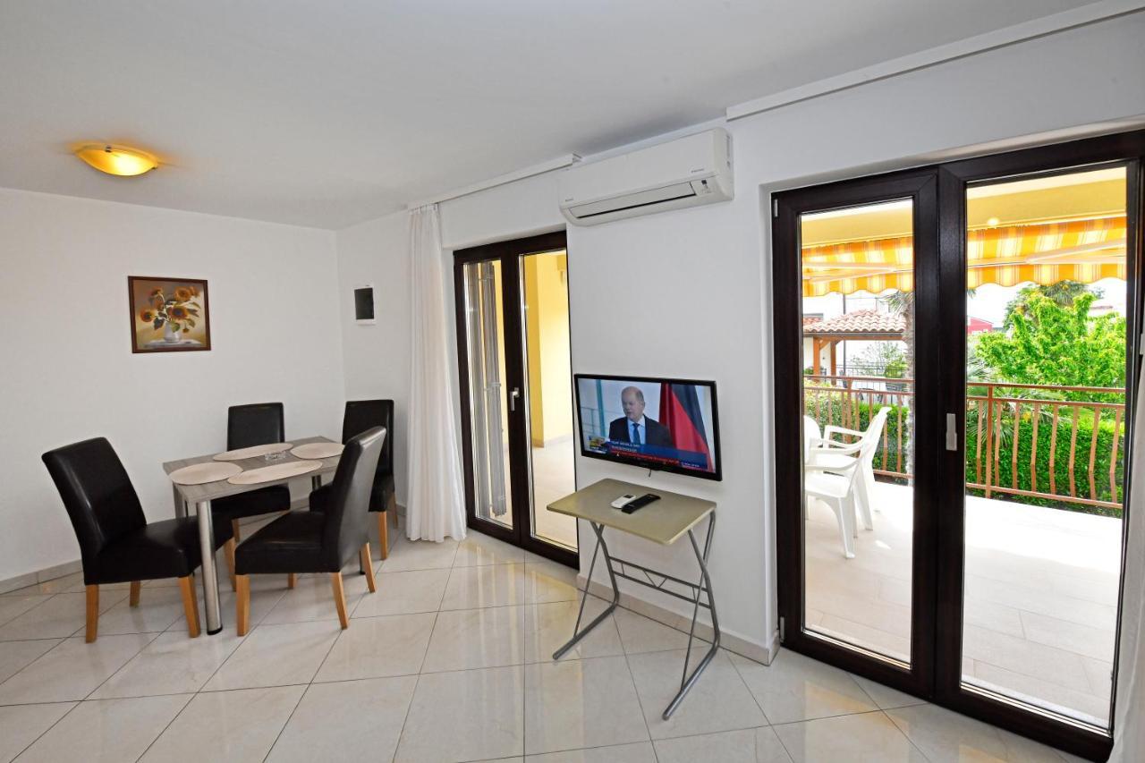 Apartments Jasmina Poreč Eksteriør bilde