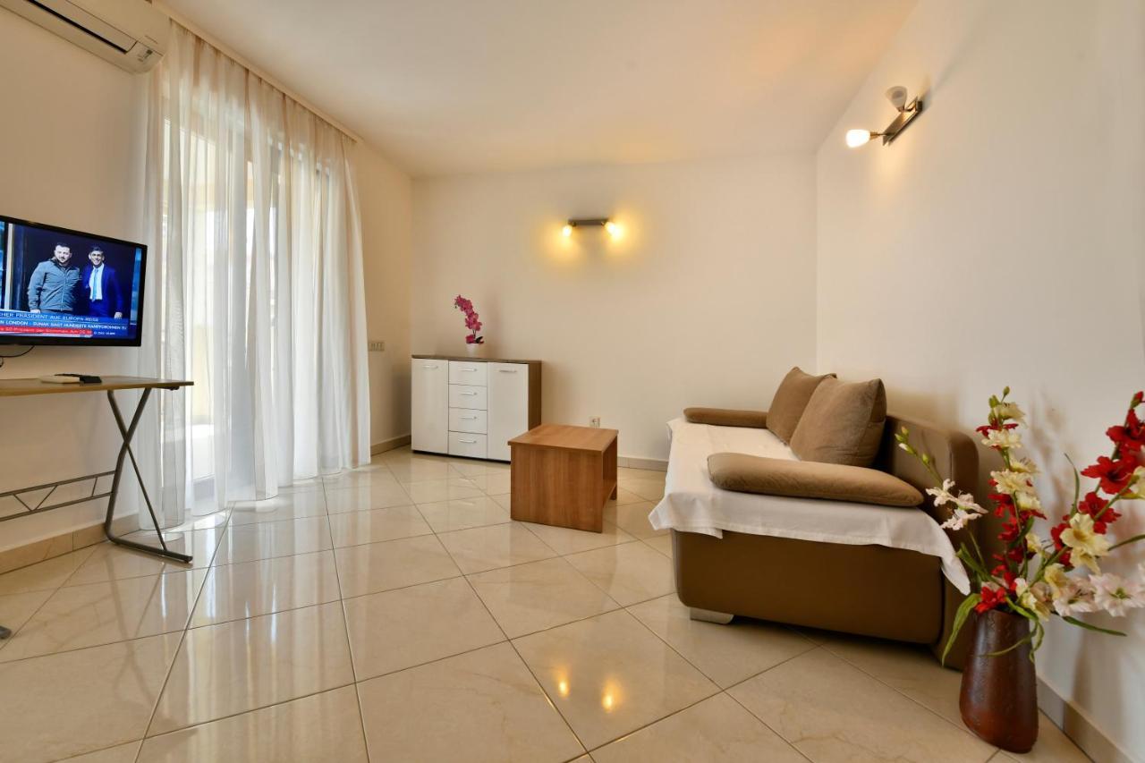 Apartments Jasmina Poreč Eksteriør bilde