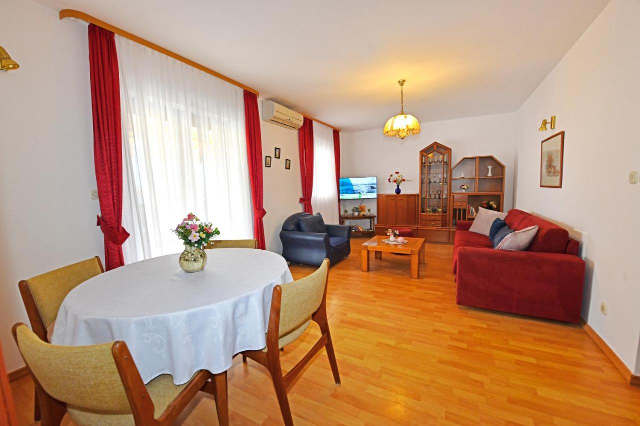 Apartments Jasmina Poreč Eksteriør bilde
