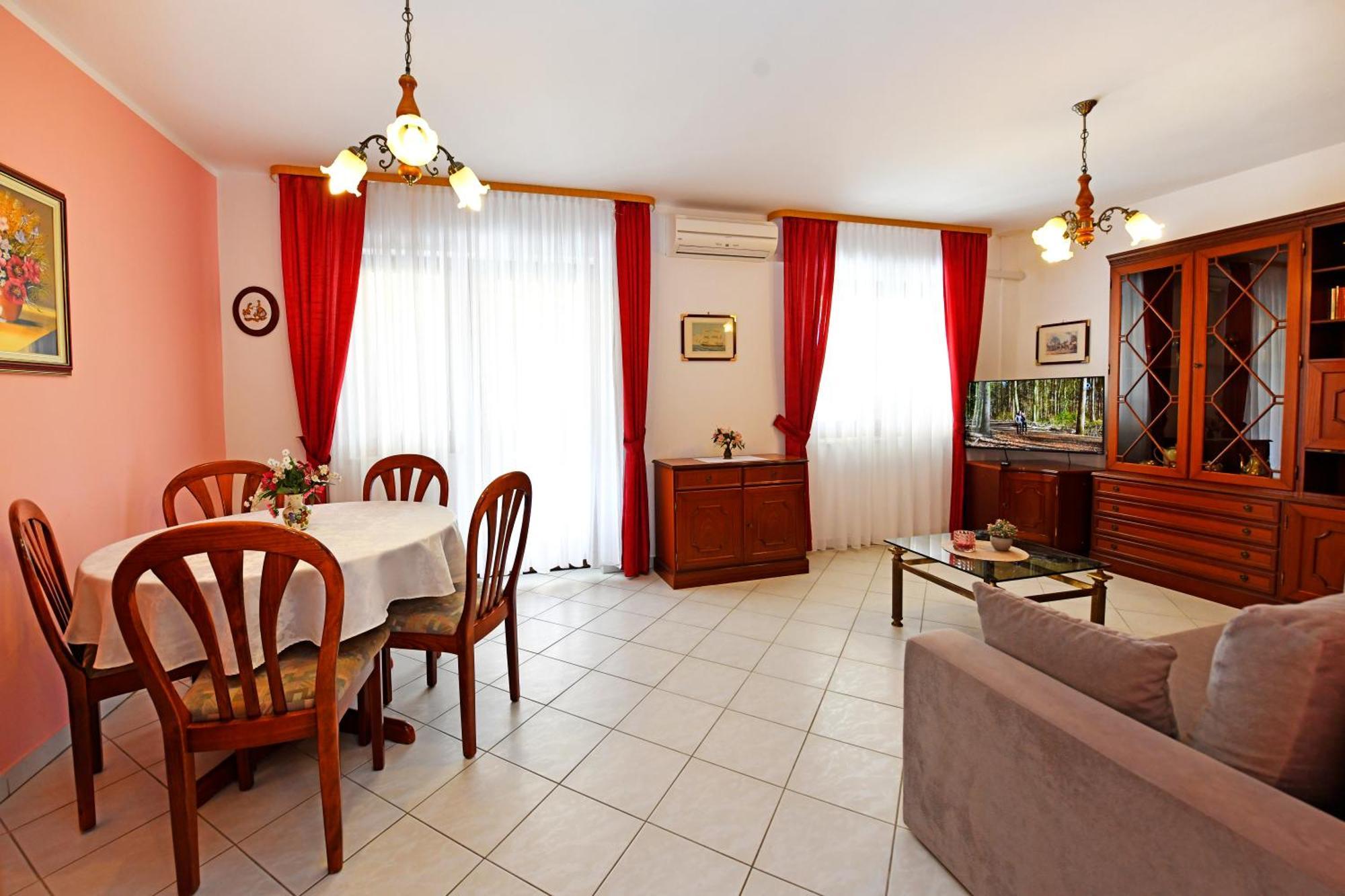 Apartments Jasmina Poreč Eksteriør bilde