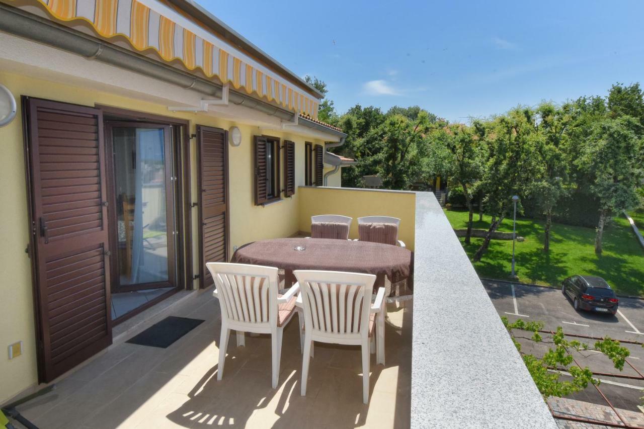 Apartments Jasmina Poreč Eksteriør bilde